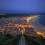 Sunset Terrace - Beachfront With Private Parking Daire Nazaré