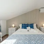 Sunset Terrace - Beachfront With Private Parking Daire Nazaré