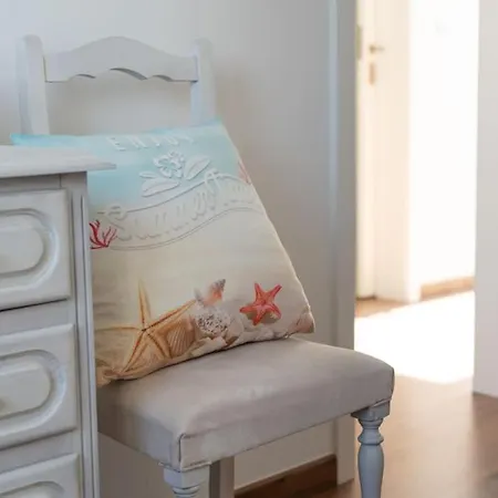 Sunset Terrace - Beachfront With Private Parking Апартаменты *