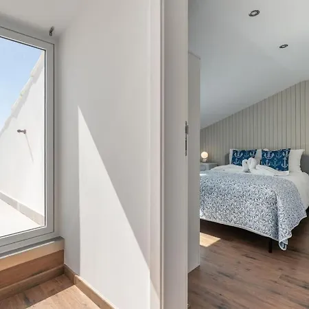 Apartament Sunset Terrace - Beachfront With Private Parking