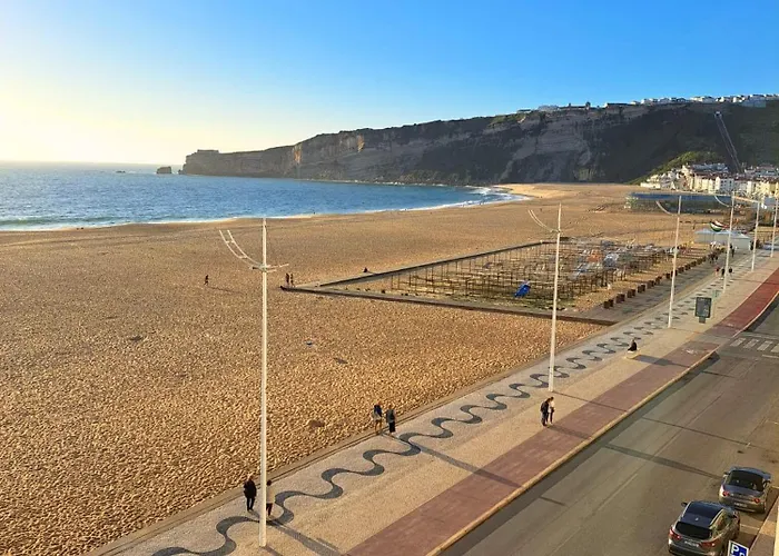 Sunset Terrace - Beachfront With Private Parking Daire *