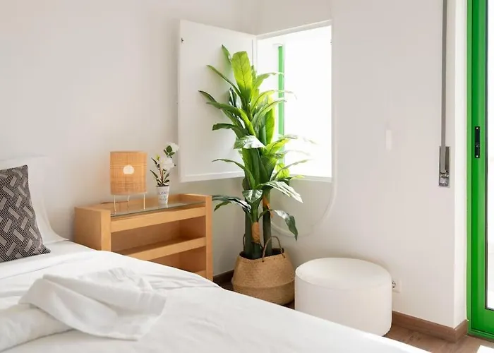 Sunset Terrace - Beachfront With Private Parking Apartmán
