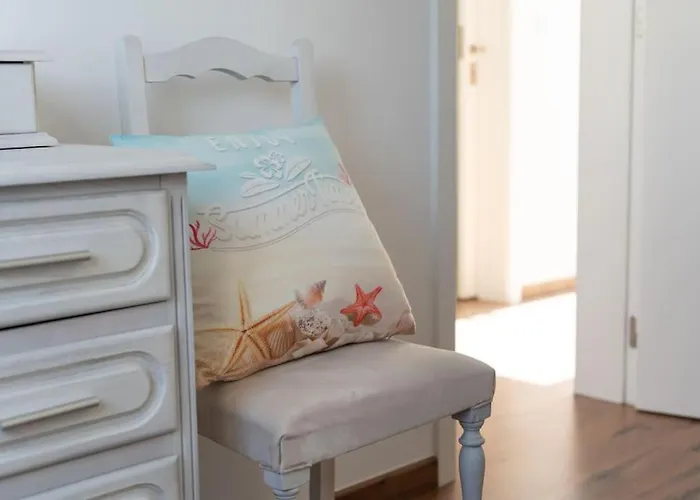 Sunset Terrace - Beachfront With Private Parking Apartmán *